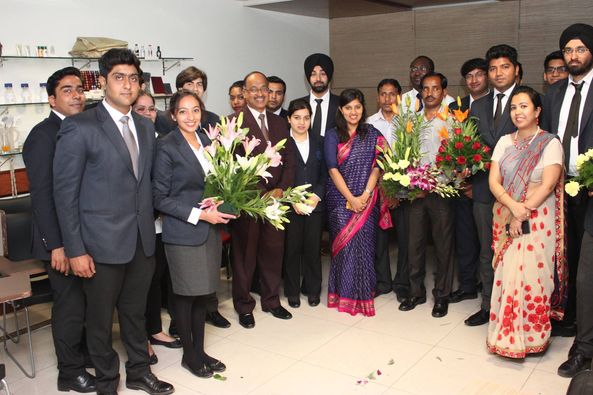 Floral Arrangement Workshop Conducted by Crowne Plaza