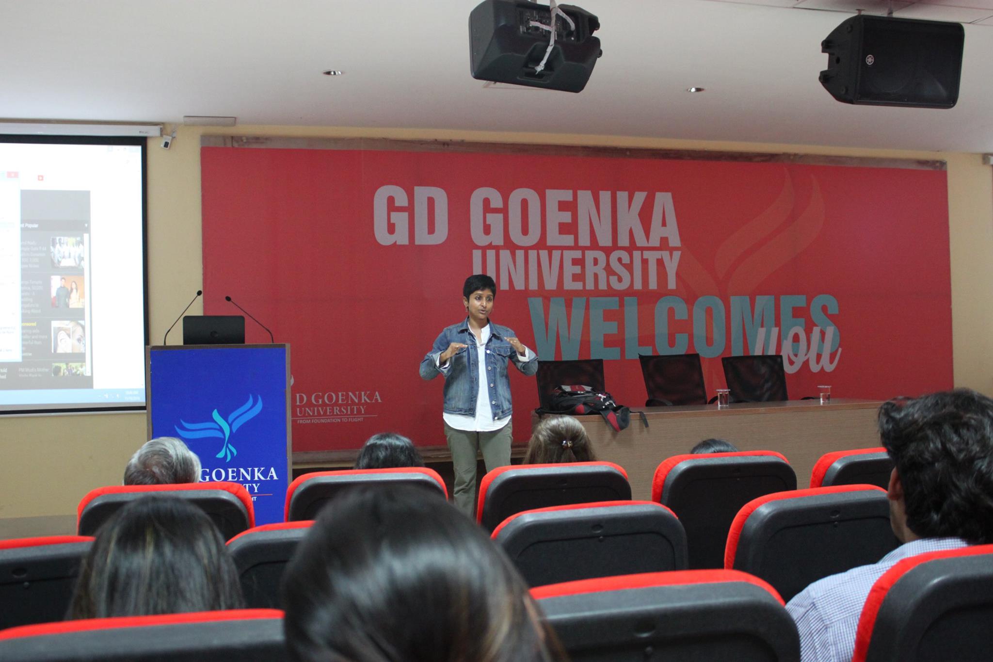 NDTV Cameraperson Conducts Workshop on Advance Camera and Reporting