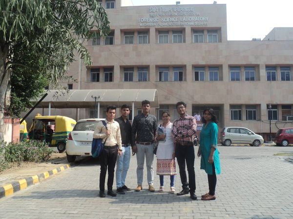 B.SC. (Forensic Science) Students Visit Forensic Science Laboratory, New Delhi