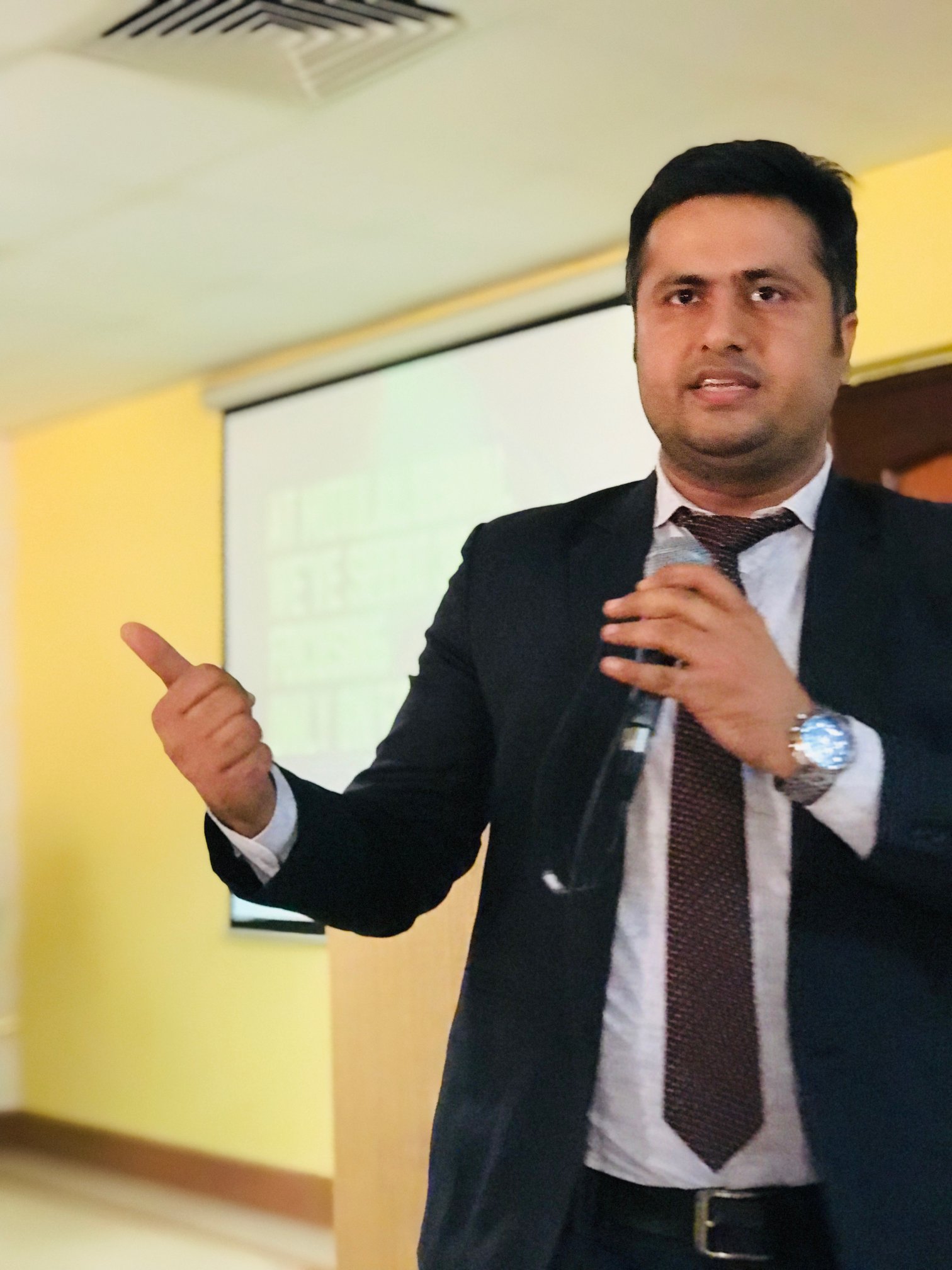 Guest Lecture by Mr. Jayant Kwatra on ‘Financial Services and Career’  on 9th October 2018