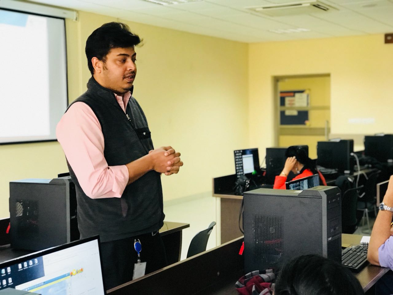 Workshop on “Cisco Packet Tracer” at GD Goenka University School of Engineering